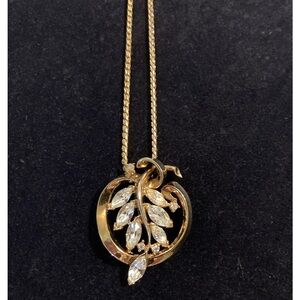 Vintage Trifari 1950’s rhinestone necklace.